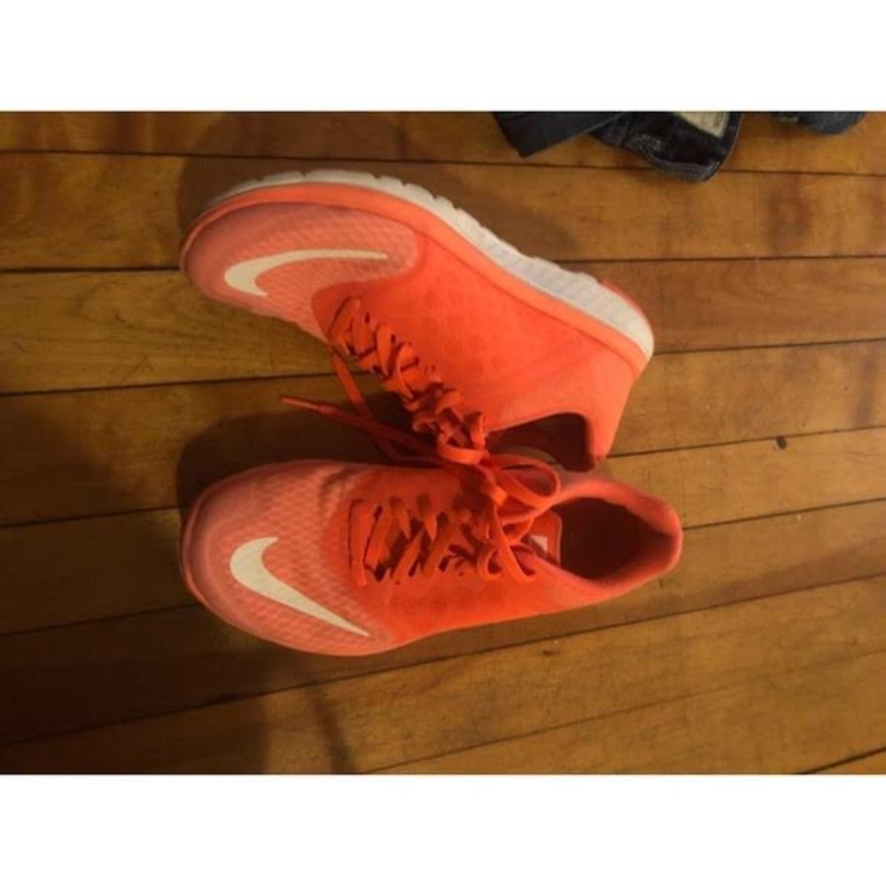 Nike women’s size 6